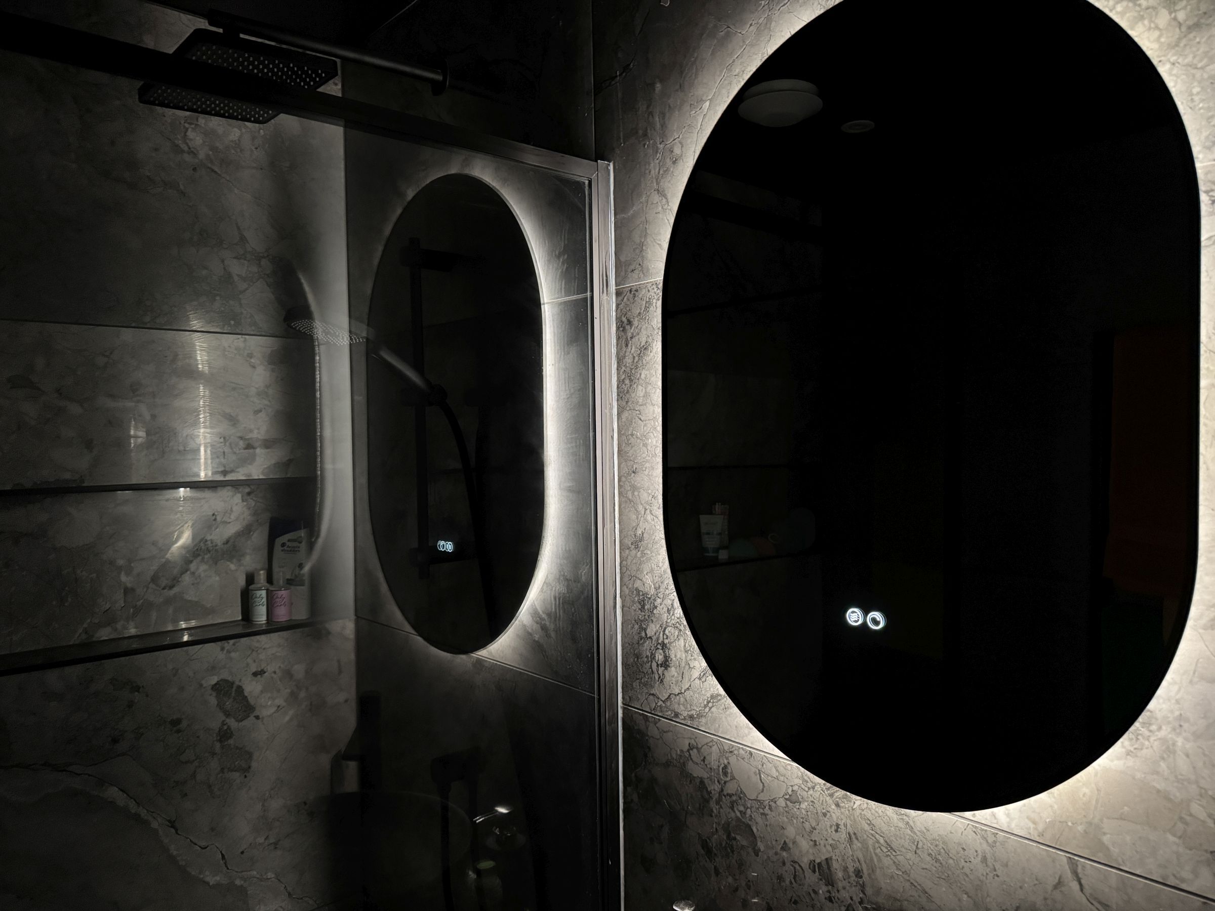 Teen Bathroom, Lancaster