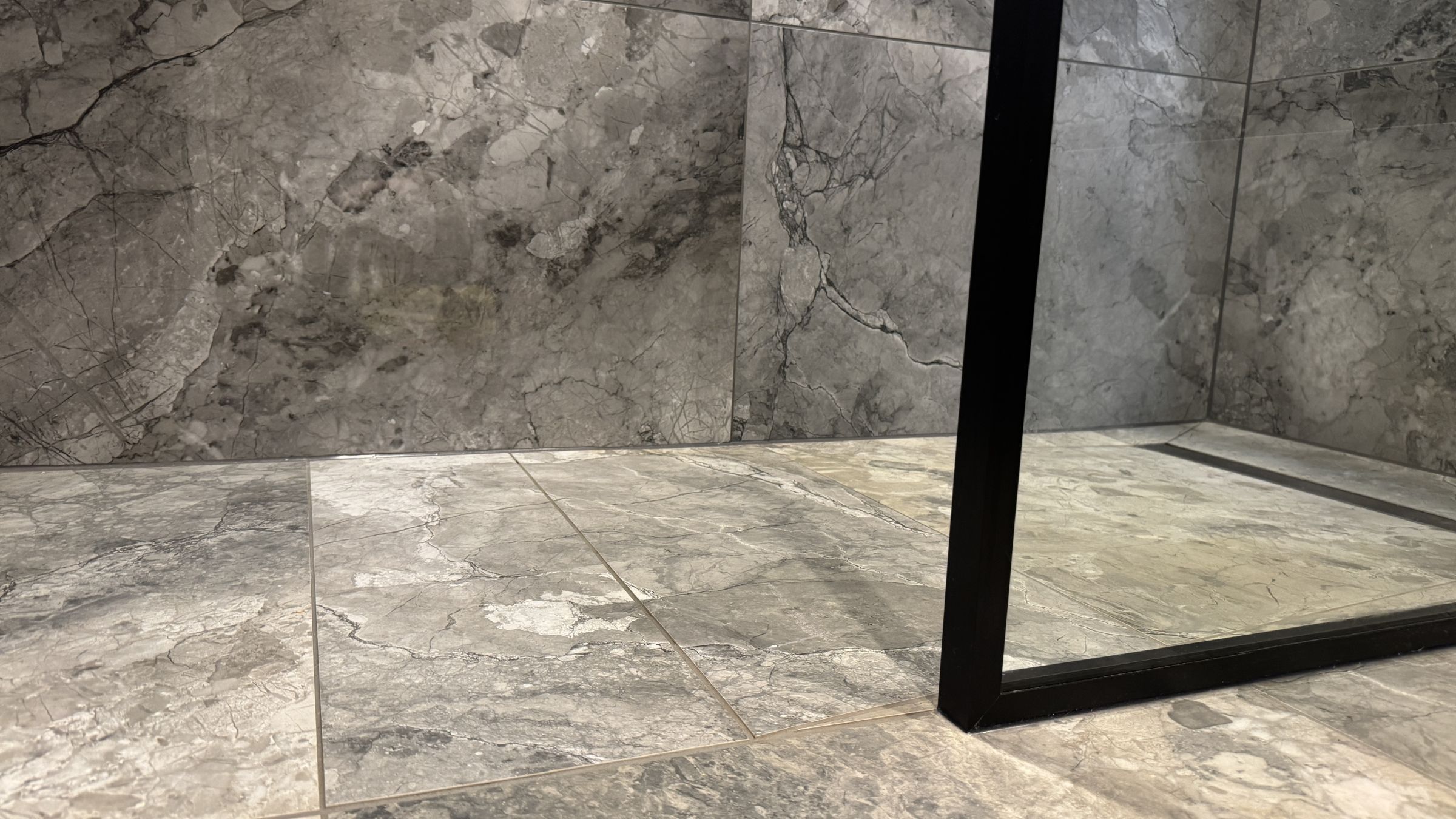 Teen Bathroom, Lancaster